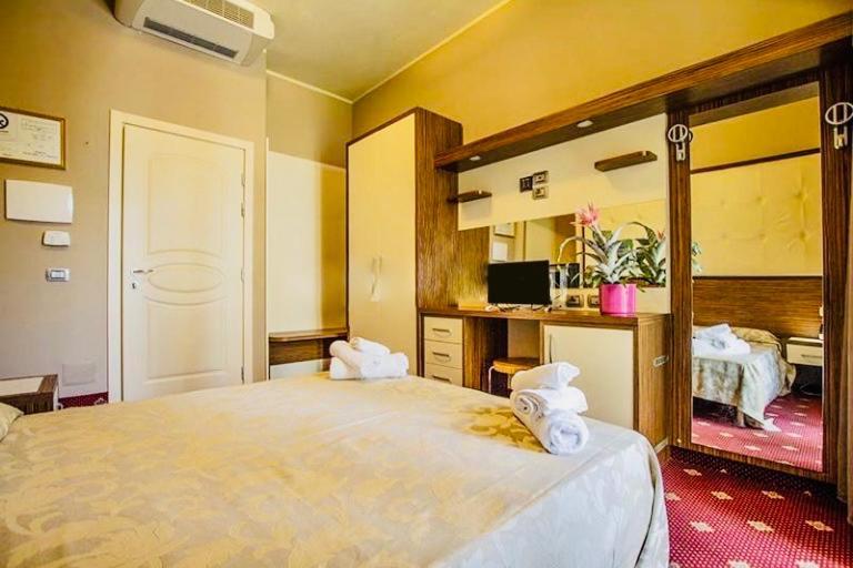 Emotion Vacanze Cesenatico Exterior photo